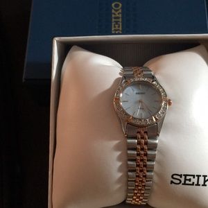 Seiko Two Tone Watch Silver and Rose Gold